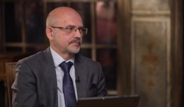 Это подкаст. История