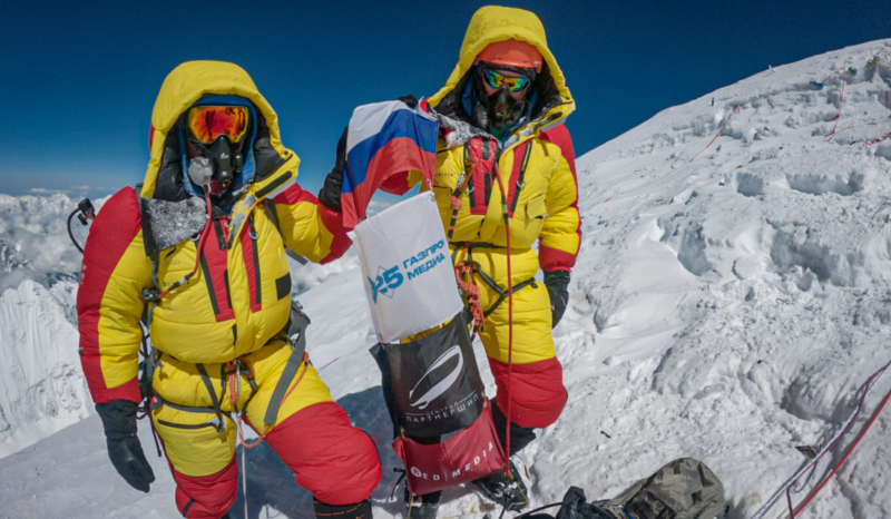 Впервые россиянин стартовал с Эвереста на лыжах!