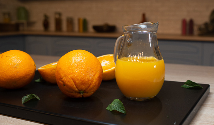 Сок из замороженных апельсинов в домашних условиях. Технологическая апельсинового фреша. Рецепт фреша из апельсина. Вкусный апельсинового сока из метро. Как сделать сок с апельсина в домашних условиях.