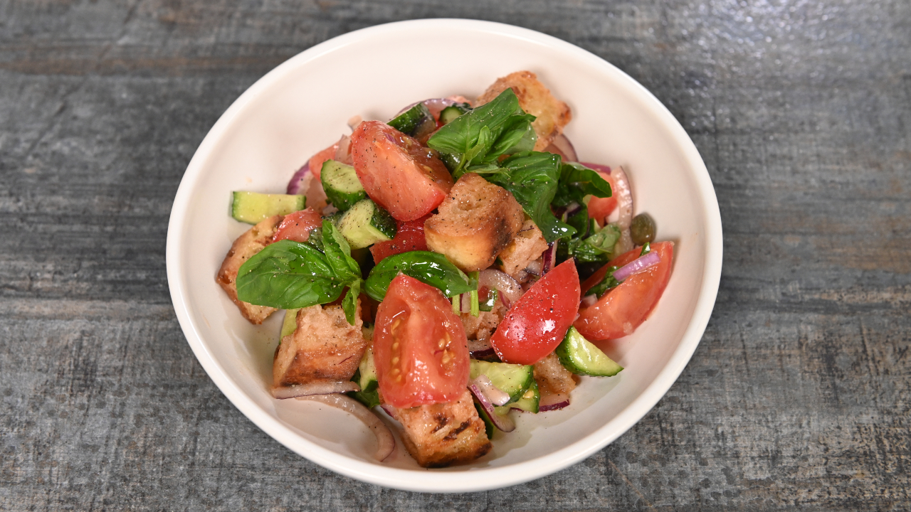 Столичный салат с мясом кабана - пошаговый рецепт с фото